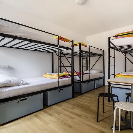 Alieti Hostel *