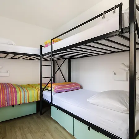 Alieti Hostel *